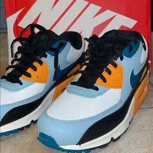 Nike Air Max 90